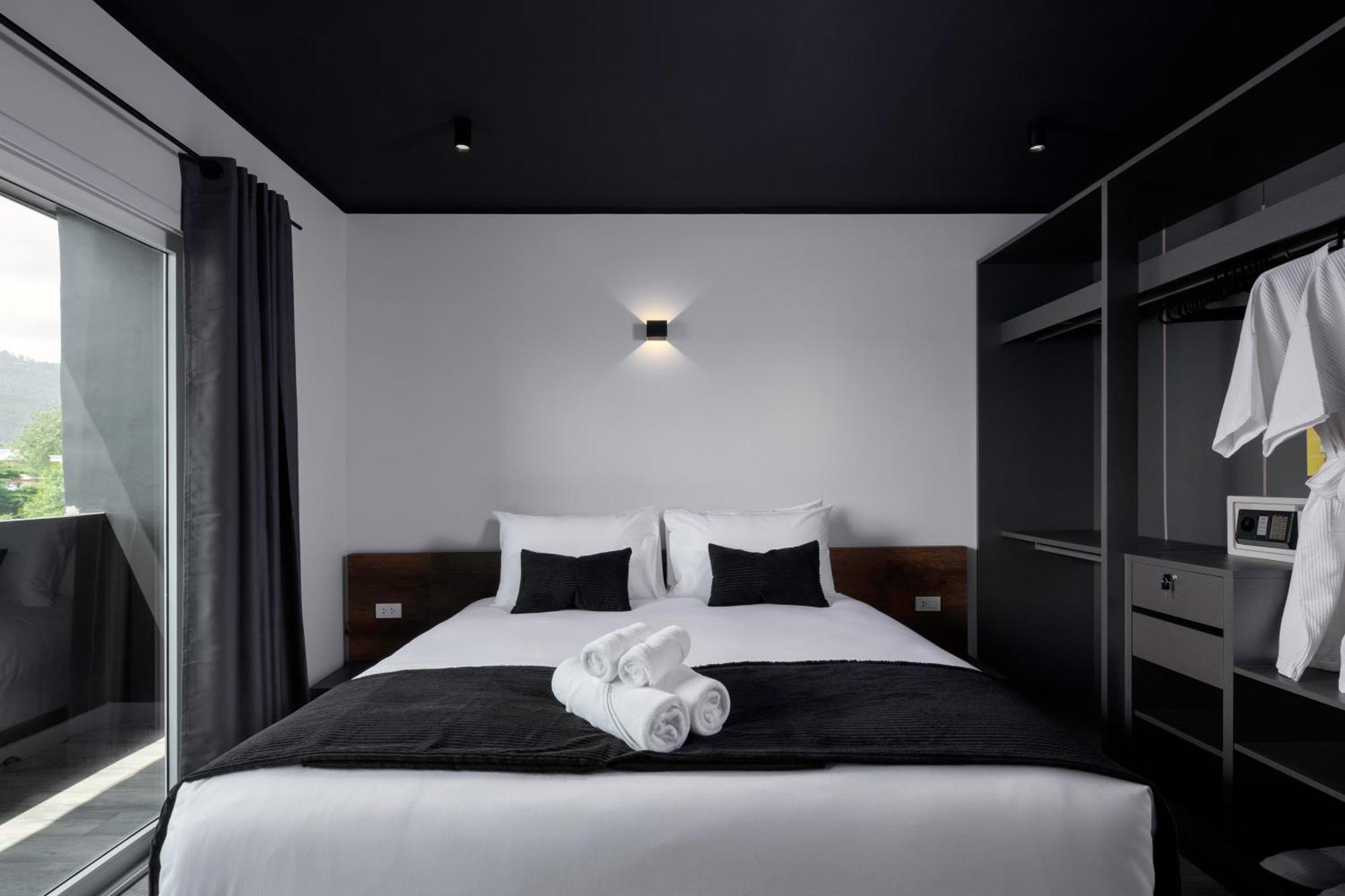Bedtime Hotel Samui Chaweng  Bagian luar foto